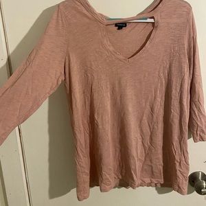 Torrid size 0 - light pink key hole top